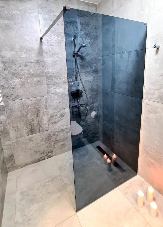 Appartement Gawra Gustawa à Ustrzyki Dolne Extérieur photo